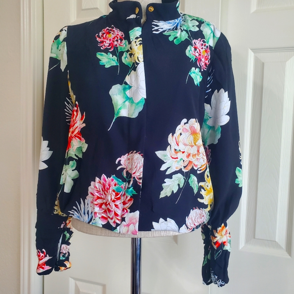 ZARA BASIC COLLECTION Floral Short jacket  Sz M